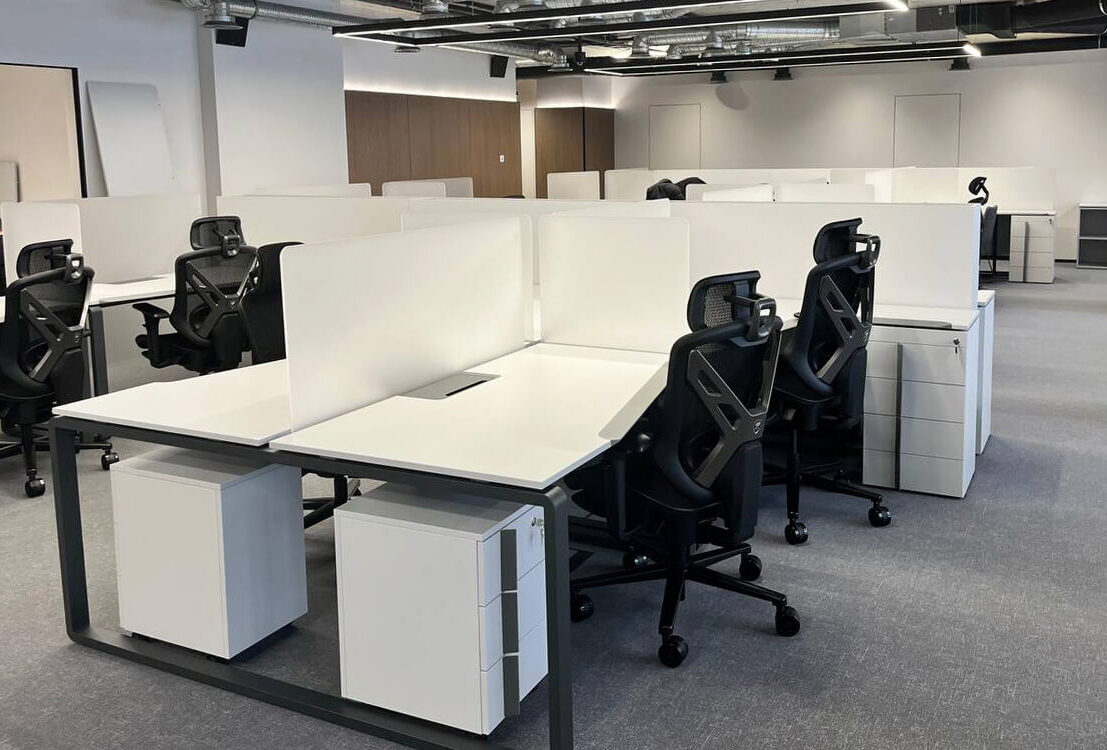 Комплексне меблювання офісу