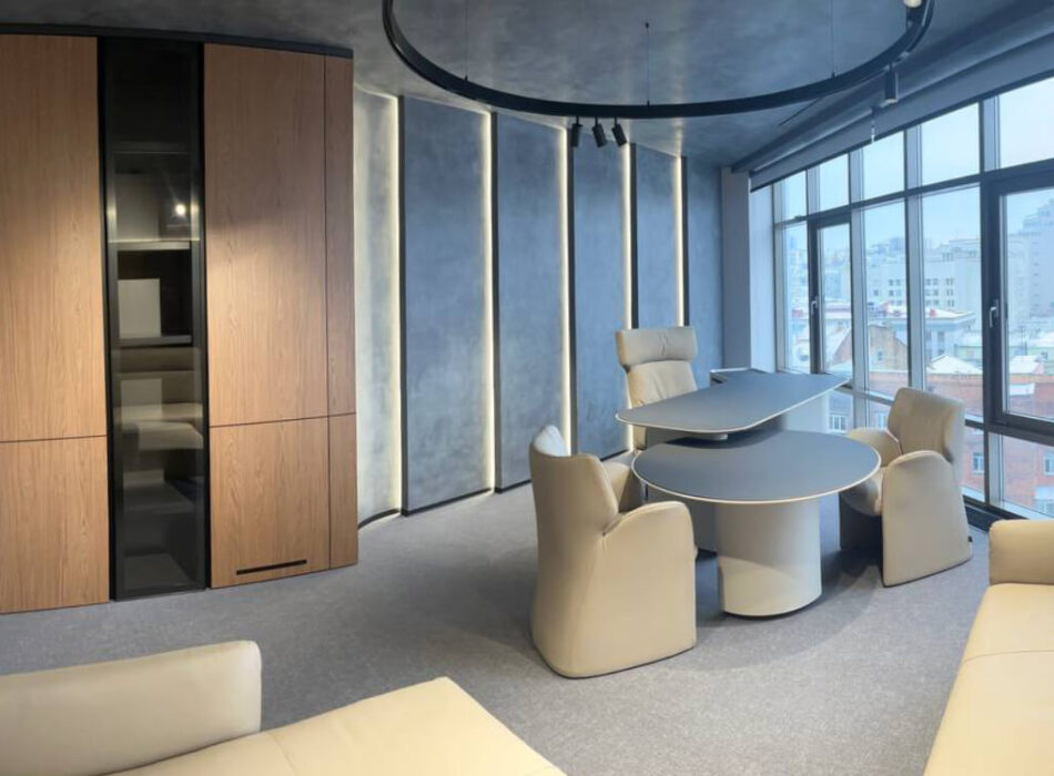 Комплексне меблювання офісу