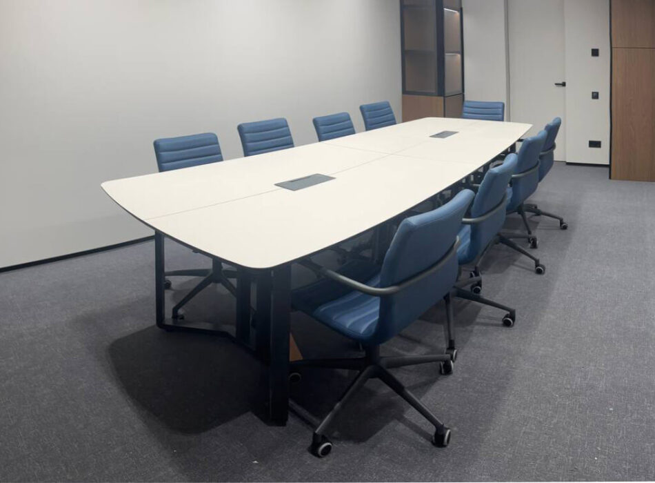 Комплексне меблювання офісу